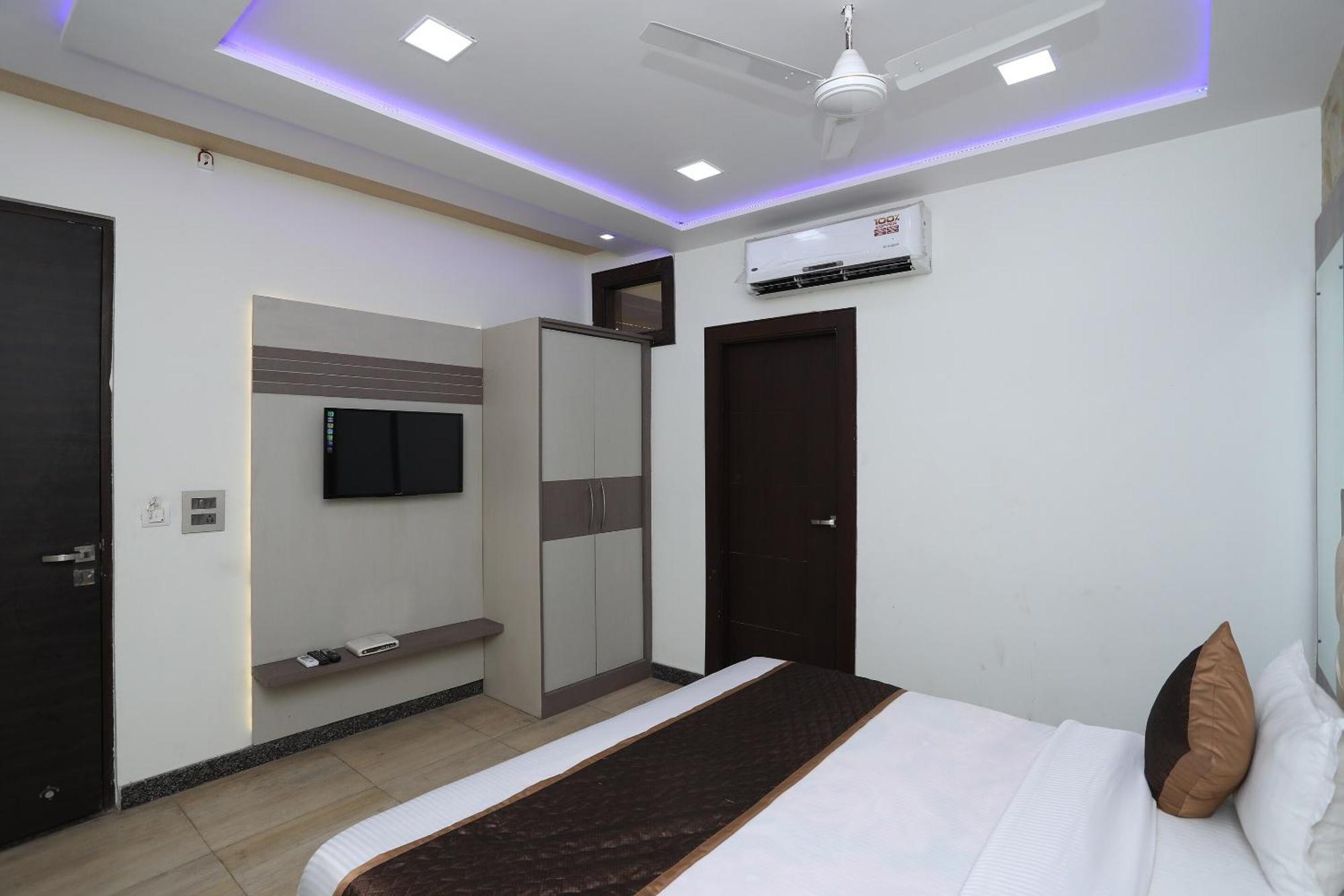 Oyo Hotel Vaishnavi Heritage Inn Agra  Exteriör bild